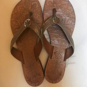 Tory Burch Thora size 8 Silver